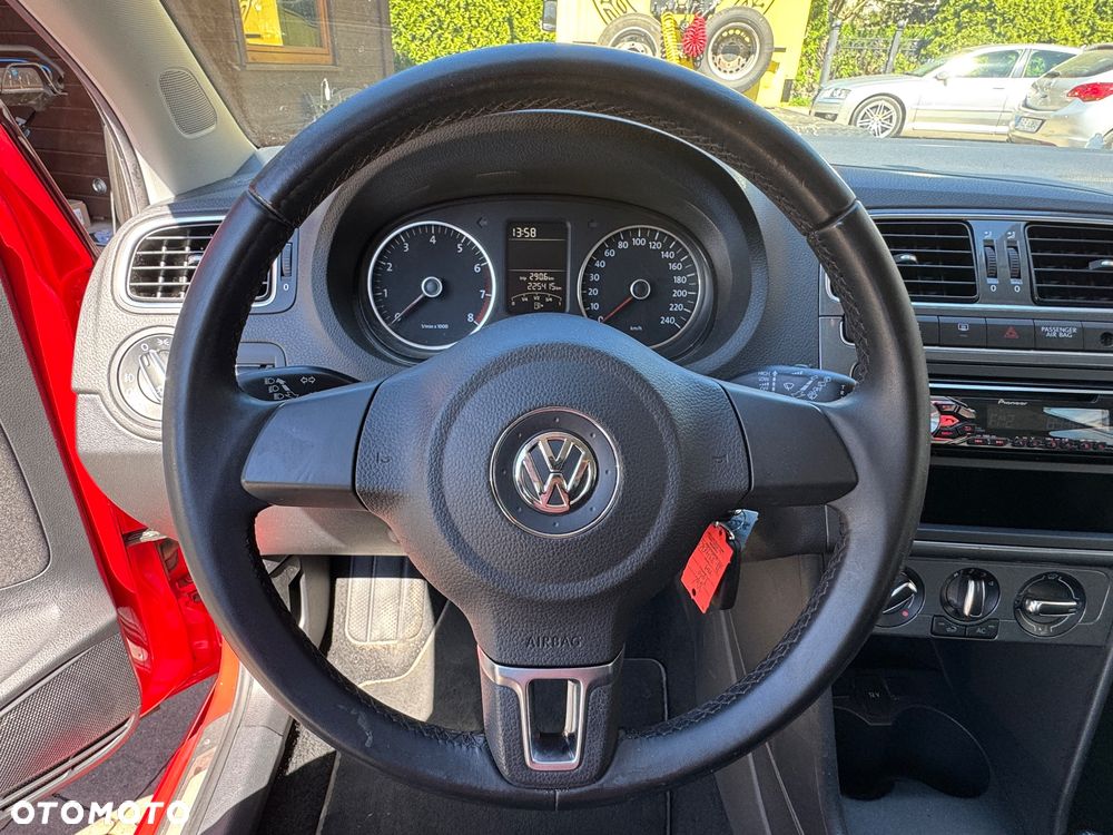 Volkswagen Polo 1.4 16V Highline - 9