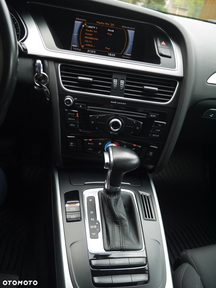 Audi A4 Avant 2.0 TDI DPF quattro S tronic Ambiente - 23