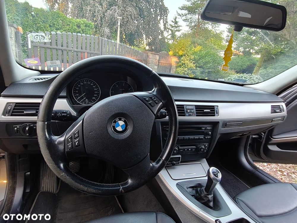 BMW Seria 3 320d - 18