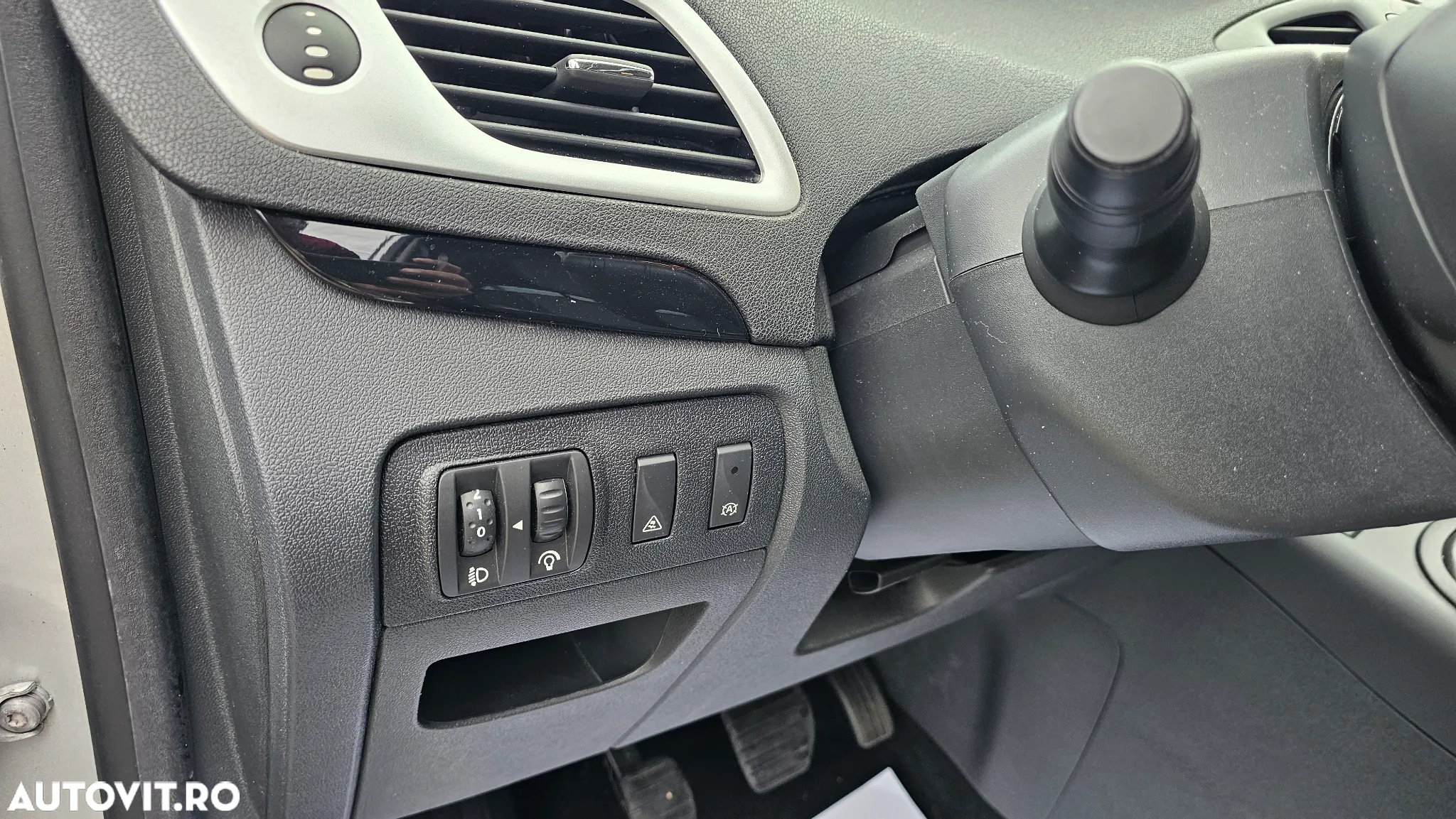 Renault Scenic ENERGY TCe 115 Dynamique - 24