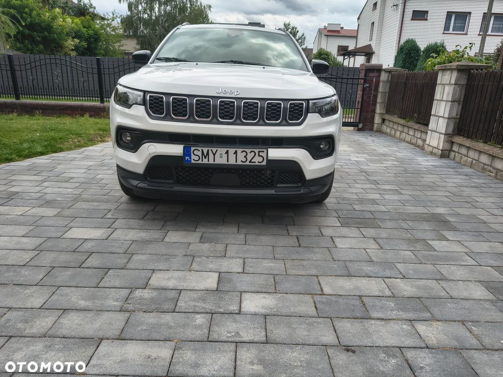 Jeep Compass - 16