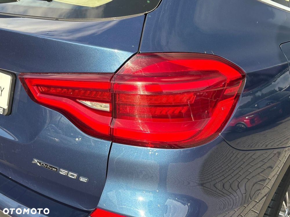 BMW X3 xDrive30e Luxury Line - 38