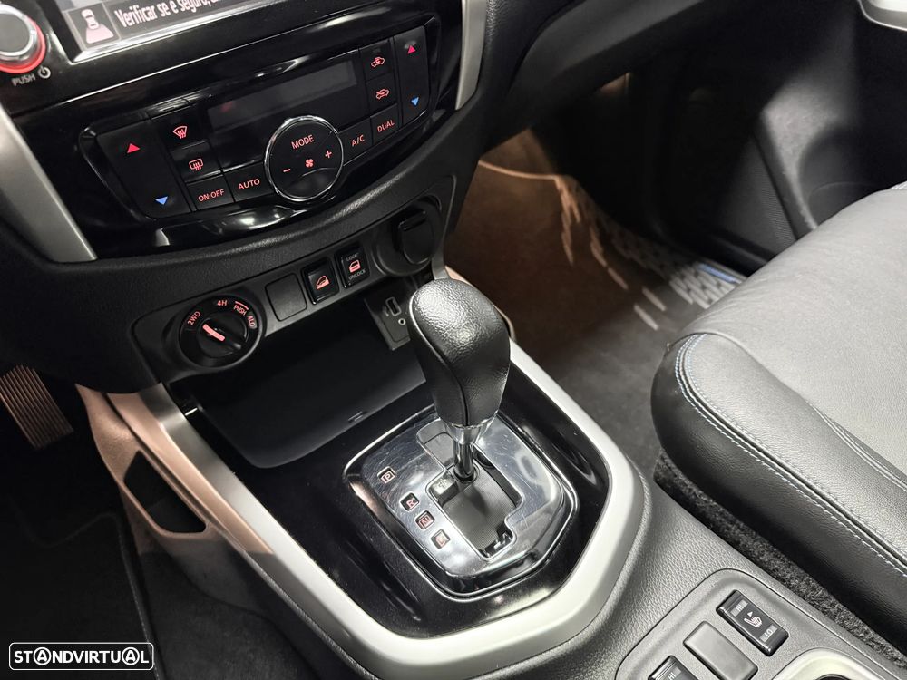 Nissan Navara 2.3 dCi CD 4WD N-Guard Auto - 24