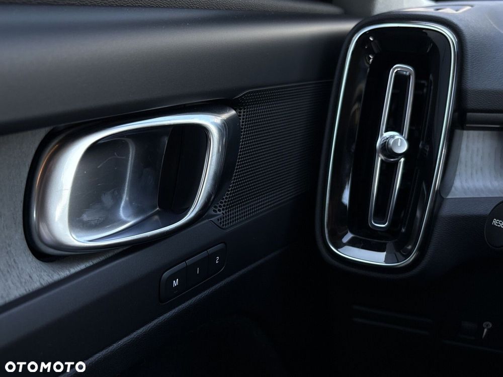 Volvo XC 40 T3 Inscription - 11