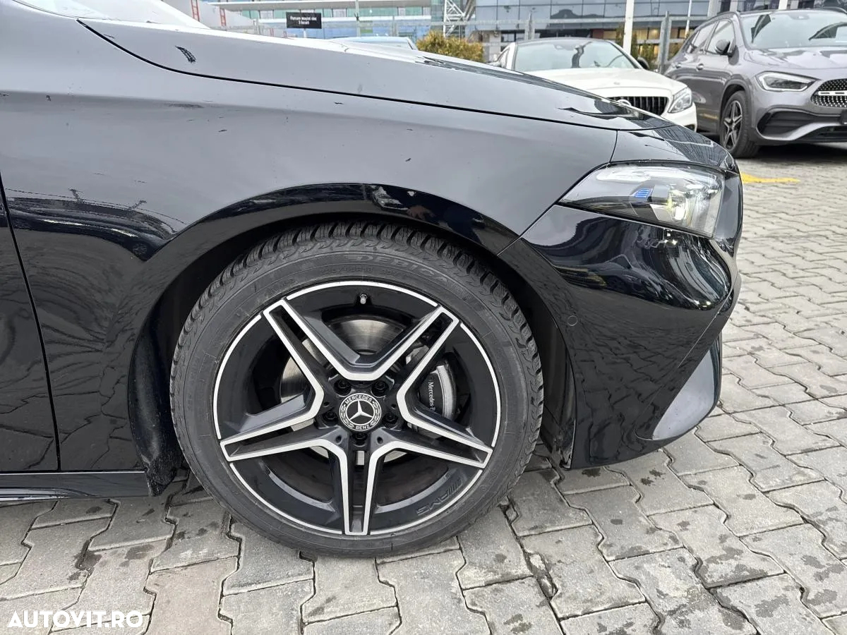 Mercedes-Benz A 200 MHEV 7G-DCT Sedan - 15