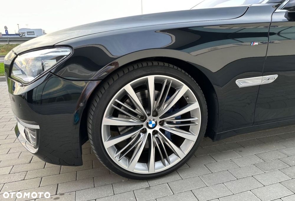 BMW Seria 7 750i L xDrive - 11
