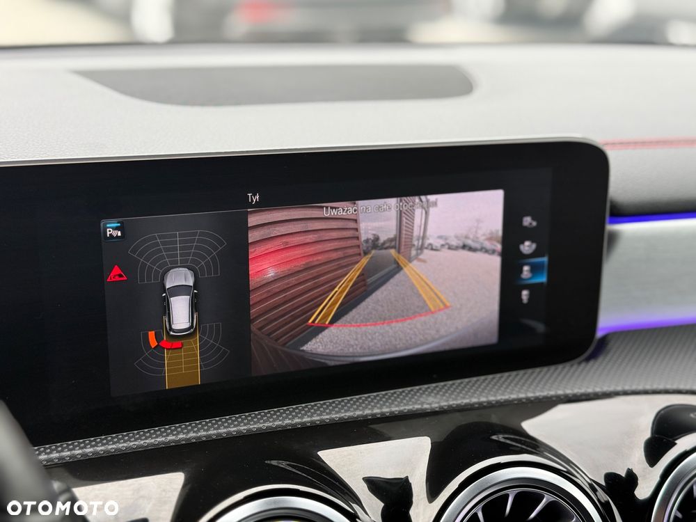 Mercedes-Benz CLA 200 7G-DCT AMG Line - 22