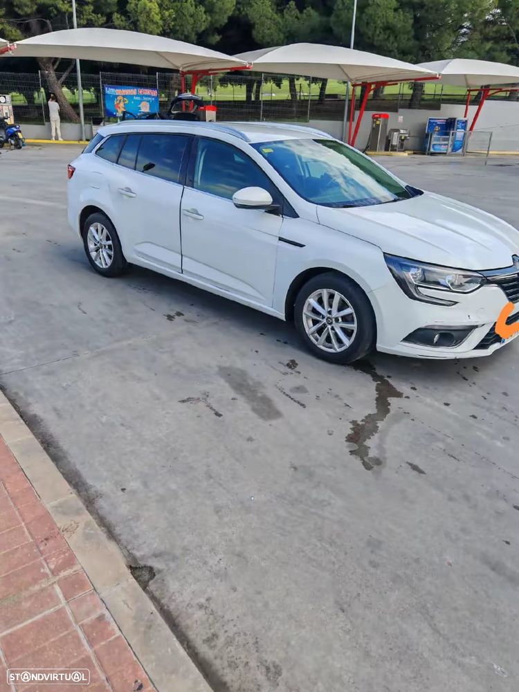 Renault Mégane Sport Tourer ENERGY dCi 130 BUSINESS - 5
