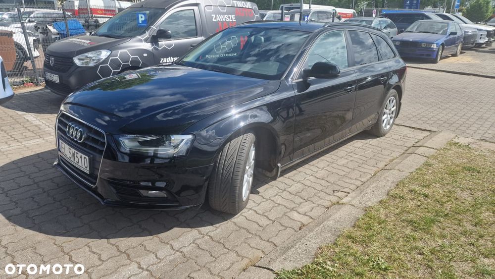 Audi A4 Limousine - 1