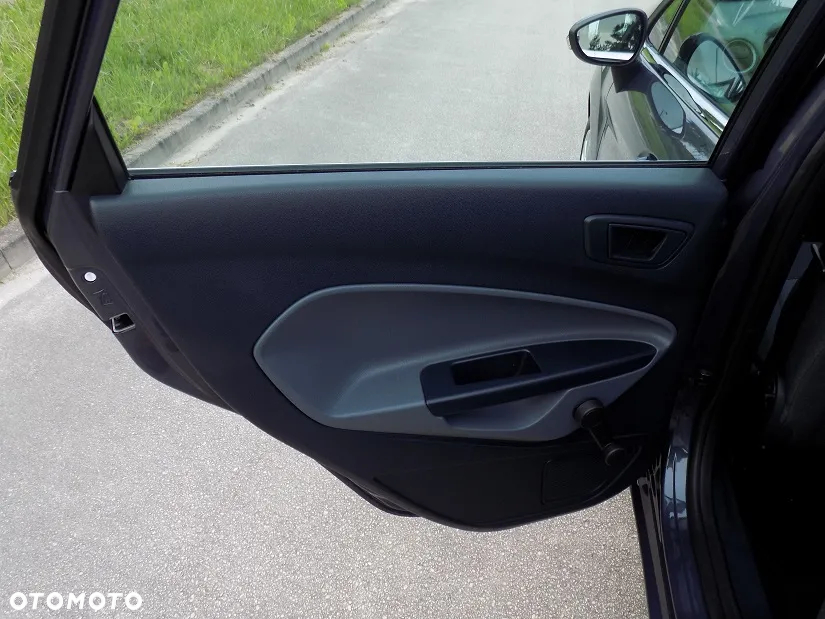 Ford Fiesta 1.25 Titanium - 34