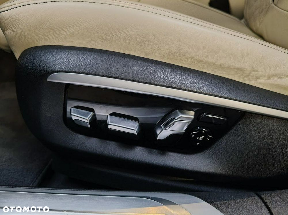BMW Seria 7 - 23