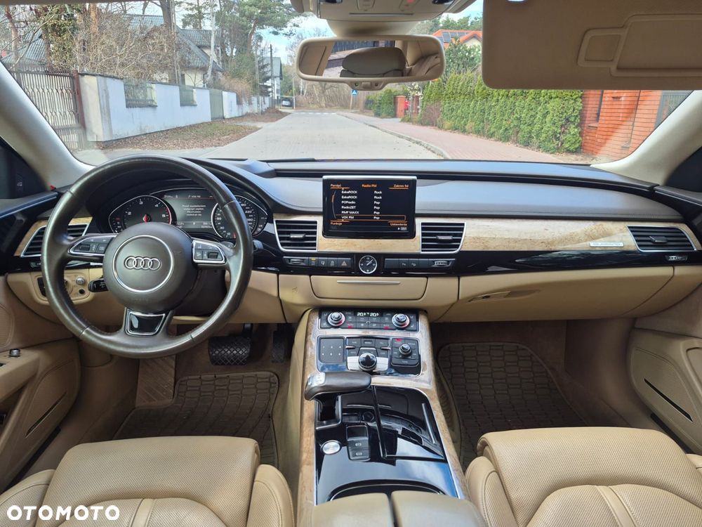 Audi A8 4.2 TDI DPF (clean diesel) quattro tiptronic - 28