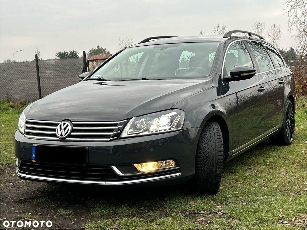 Volkswagen Passat 1.6 TDI DPF BlueMot Highline - 11
