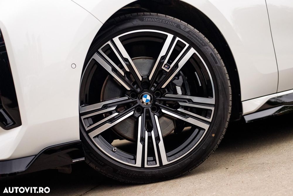 BMW Seria 7 740d xDrive MHEV - 10