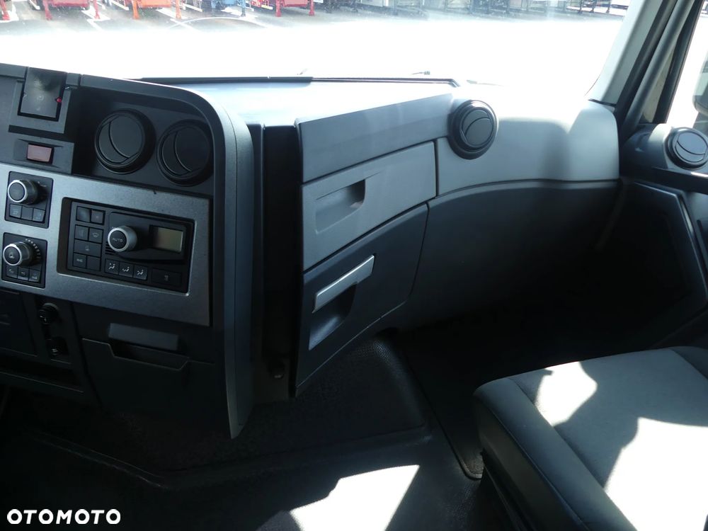 Renault T440 13L / EURO 6 / LOW DECK / HIGH CAB / AUTOMAT / - 35
