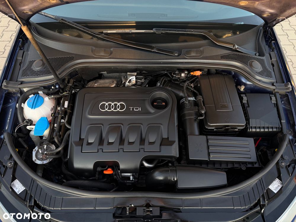 Audi A3 Sportback 2.0 TDI DPF Ambiente - 8