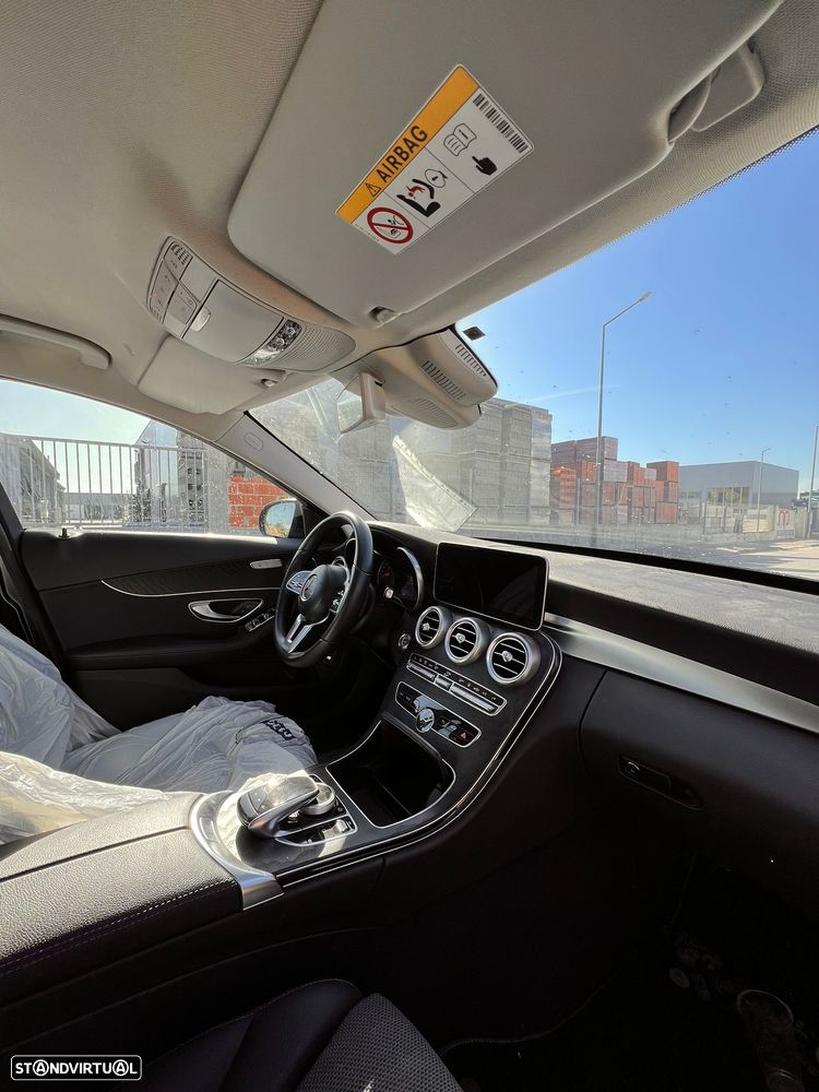 Mercedes-Benz C 300 BlueTEC Hybrid - 11
