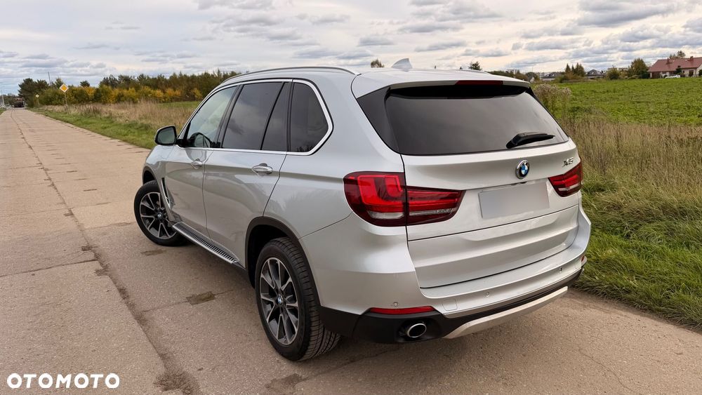 BMW X5 xDrive35i Sport-Aut - 4