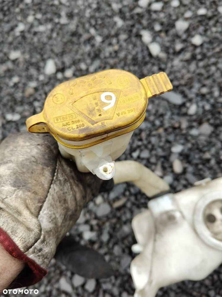 MERCEDES W203 Kombi Xenon Zbiorniczek Spryskiwaczy 3 pompki - 7