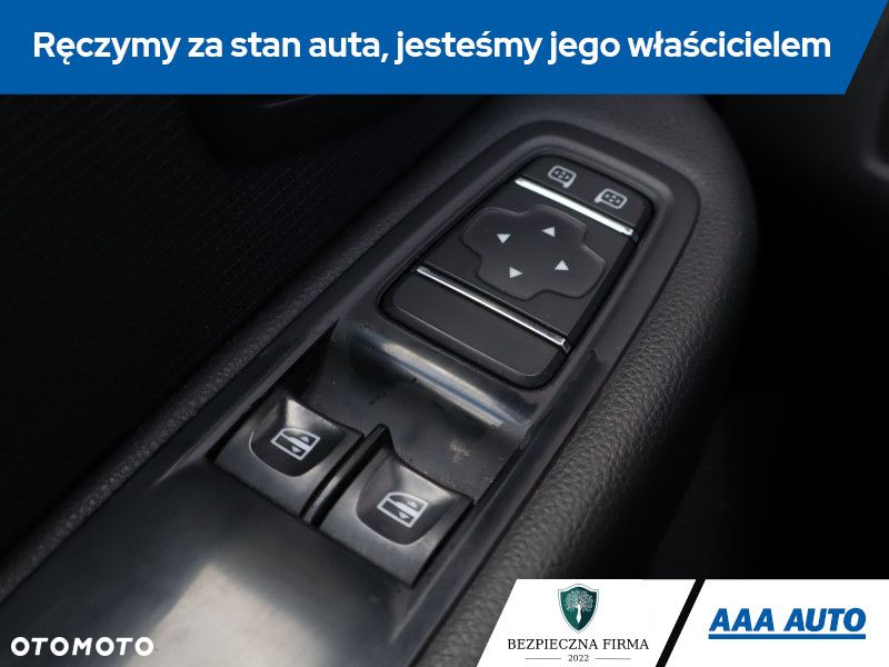 Renault Clio - 16