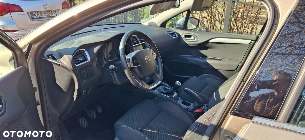 Citroën C4 1.4 VTi Attraction - 10
