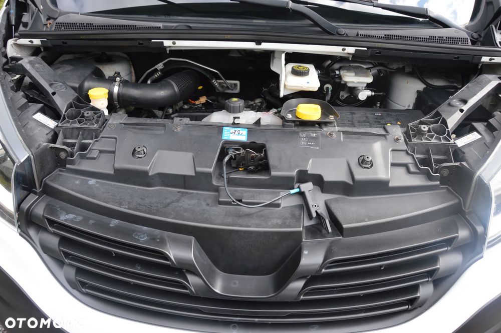 Renault Trafic - 38