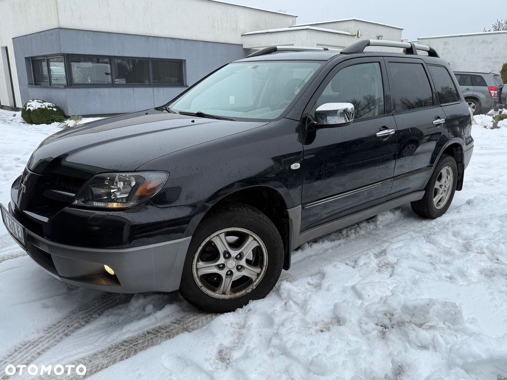 Mitsubishi Outlander 2.0 4WD Intense - 2
