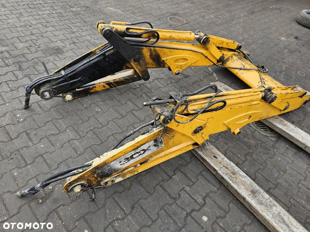 RAMIE ŁADOWARKA JCB 3CX PRZÓD - 4