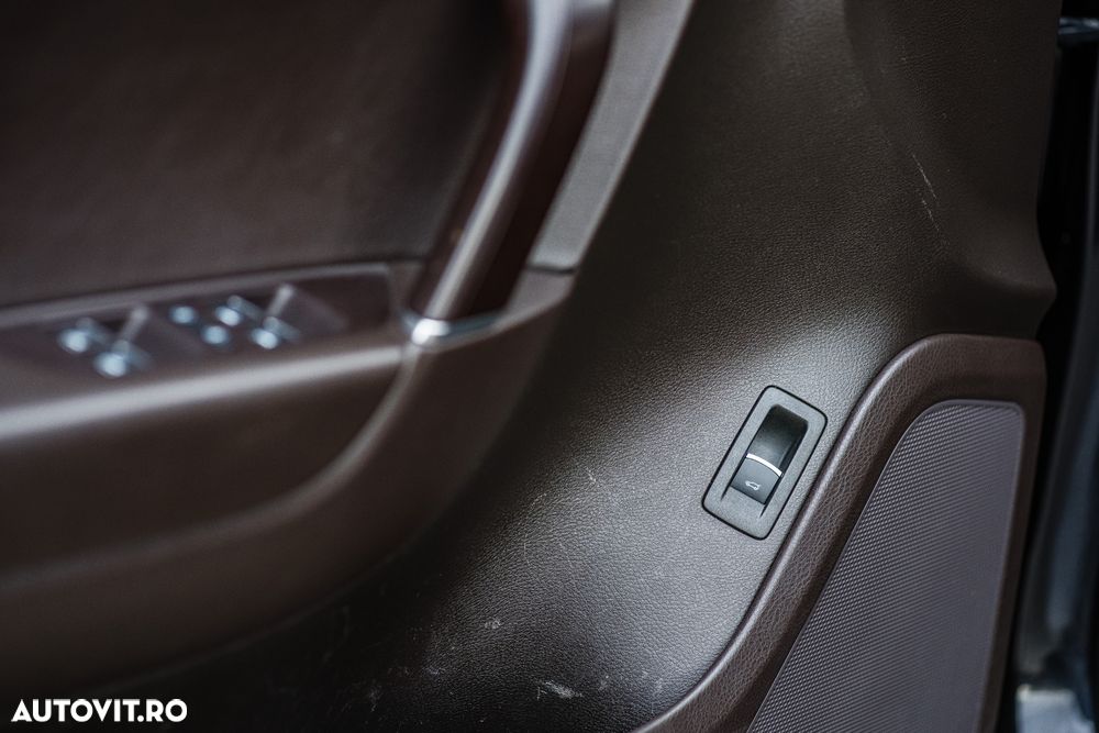 Volkswagen Touareg 3.0 V6 TDI BMT - 11