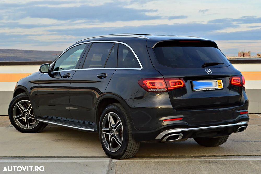 Mercedes-Benz GLC 300 d 4Matic 9G-TRONIC AMG Line - 4