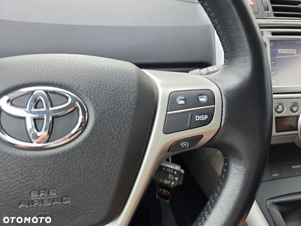 Toyota Verso 1.8 5-Sitzer Executive - 29