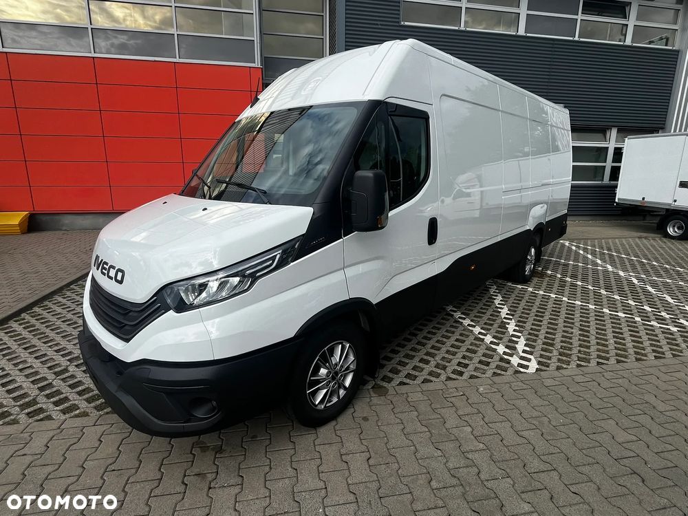 Iveco MEGA WYPRZEDAŻ Ekspozycji - Daily 35s18ha8v - 2