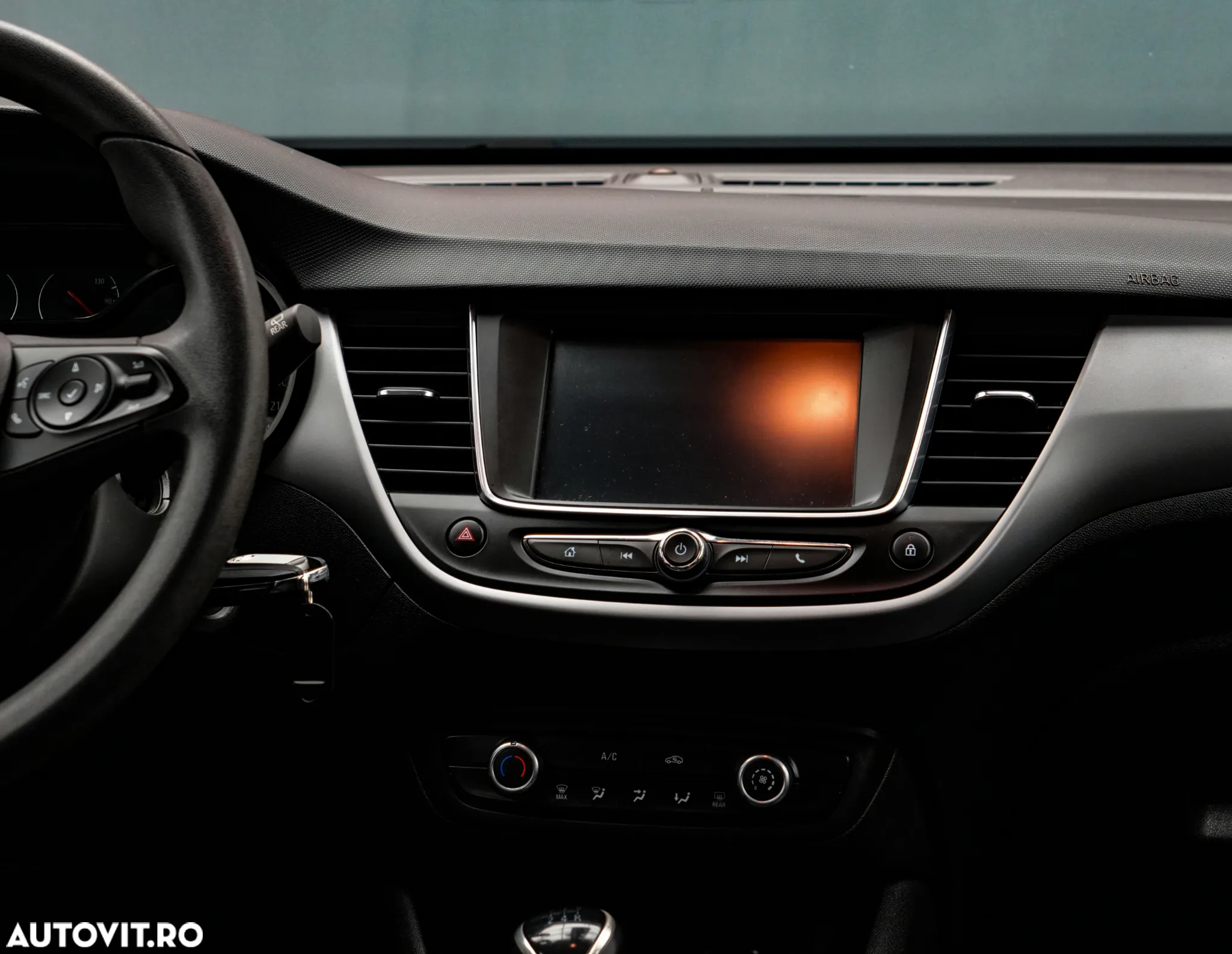 Opel Crossland X 1.2 Innovation - 19