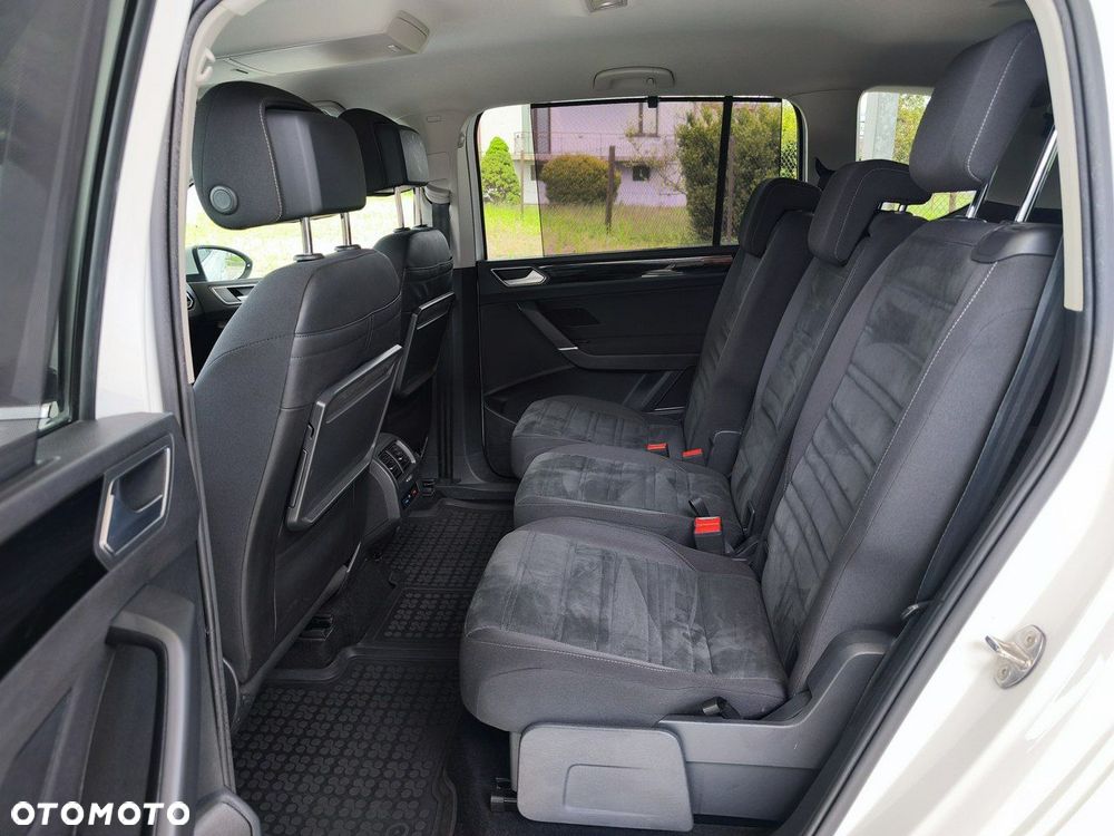 Volkswagen Touran 1.5 TSI EVO Highline DSG - 22