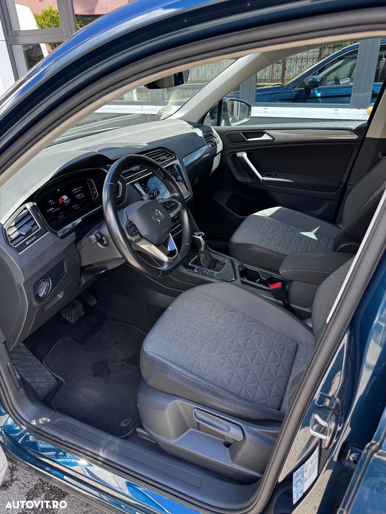 Volkswagen Tiguan - 21