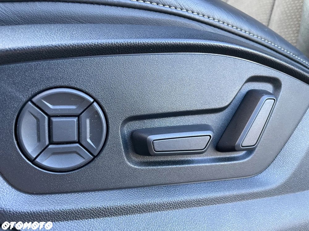 Audi Q7 50 TDI quattro tiptronic S line - 35