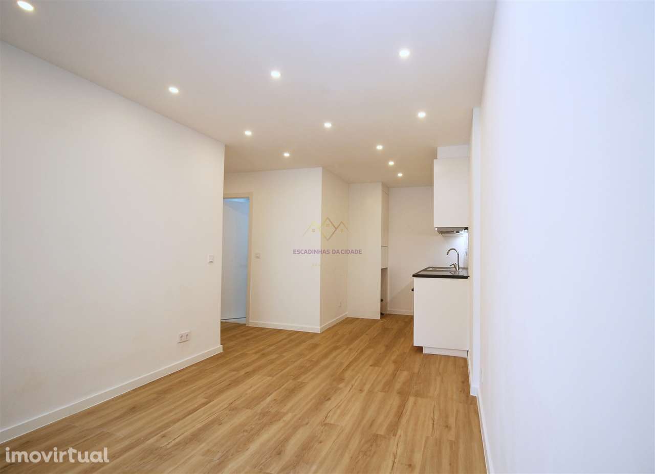 Apartamento T2 remodelado na Quinta do Mendes, Odivelas - Grande imagem: 3/24