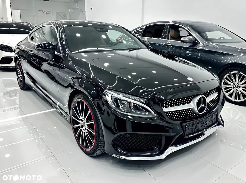 Mercedes-Benz Klasa C 200 4Matic 9G-TRONIC AMG Line - 5