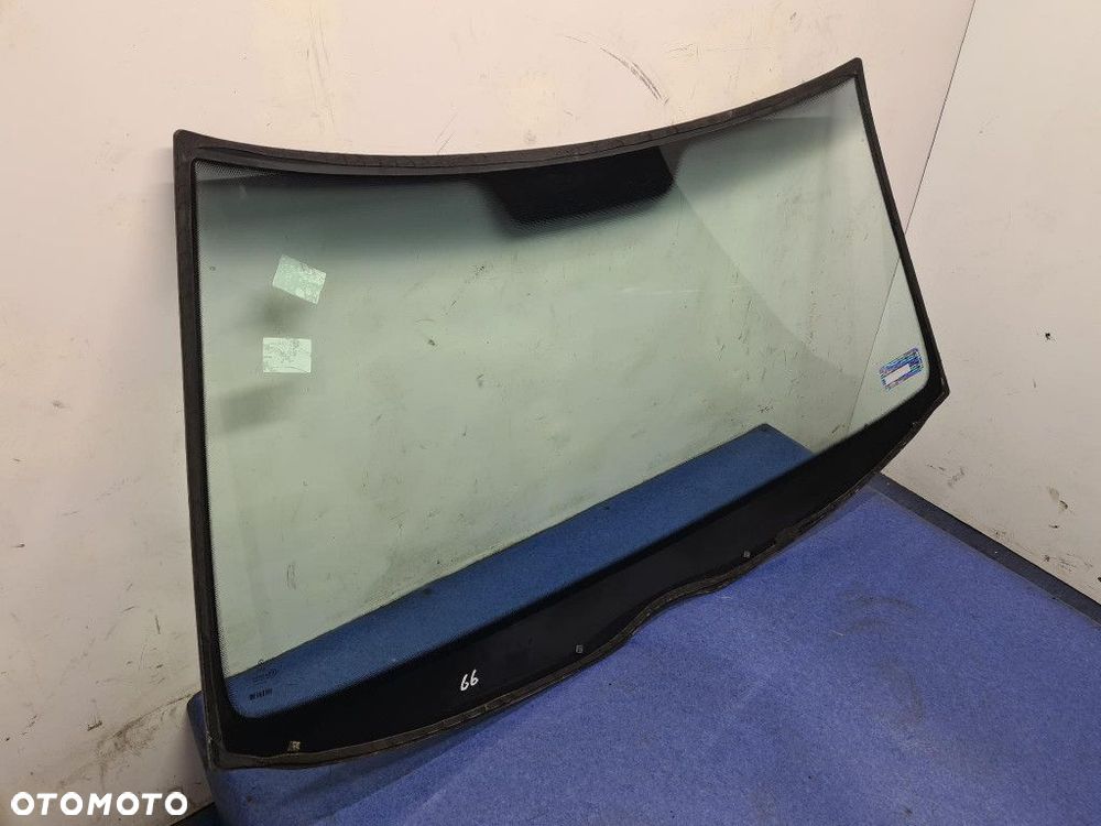 MERCEDES W210 SZYBA CZOŁOWA PRZEDNIA - 6