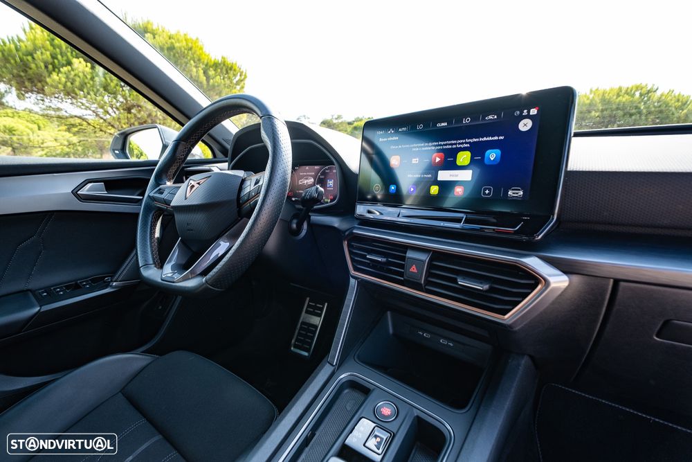 Cupra Leon 1.4 e-Hybrid (180 kW System) VZ - 32