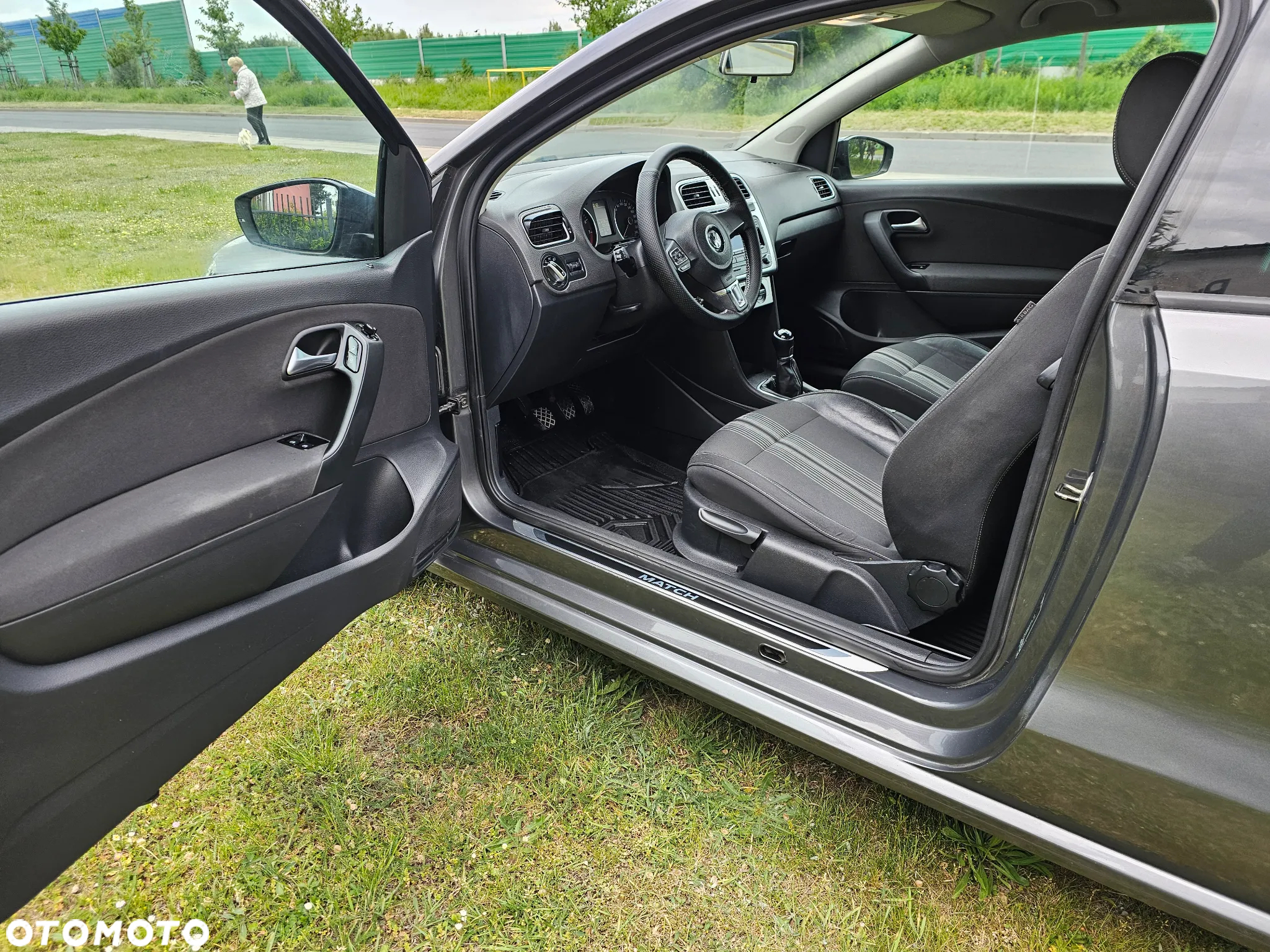 Volkswagen Polo 1.2 MATCH - 16