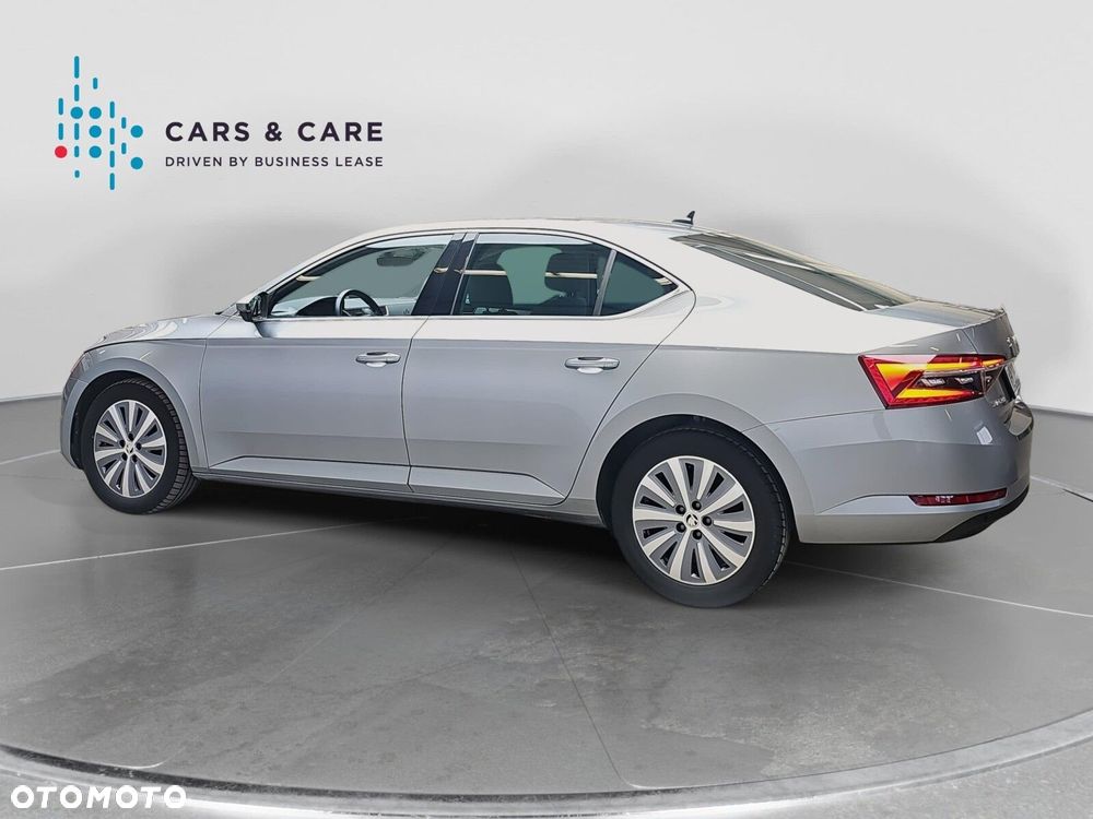 Skoda Superb 2.0 TDI SCR Style - 30