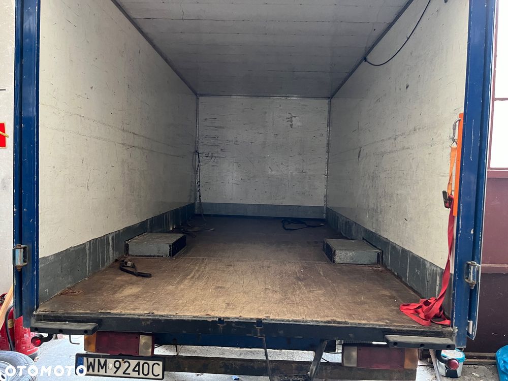 Mercedes-Benz Sprinter - 8