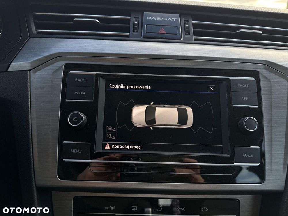 Volkswagen Passat 1.5 TSI EVO Essence DSG - 24