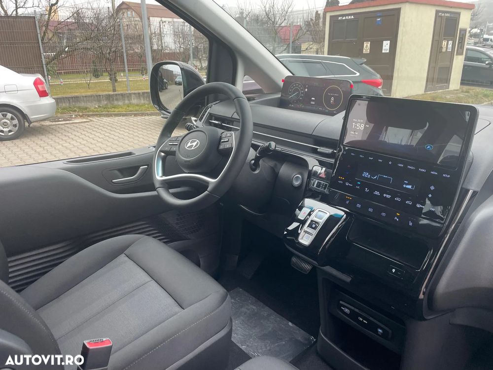 Hyundai Staria 1.6I 215CP 6AT 9 locuri HEV Premium - 4