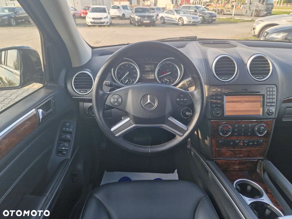 Mercedes-Benz GL 450 4Matic 7G-TRONIC Grand Edition - 28