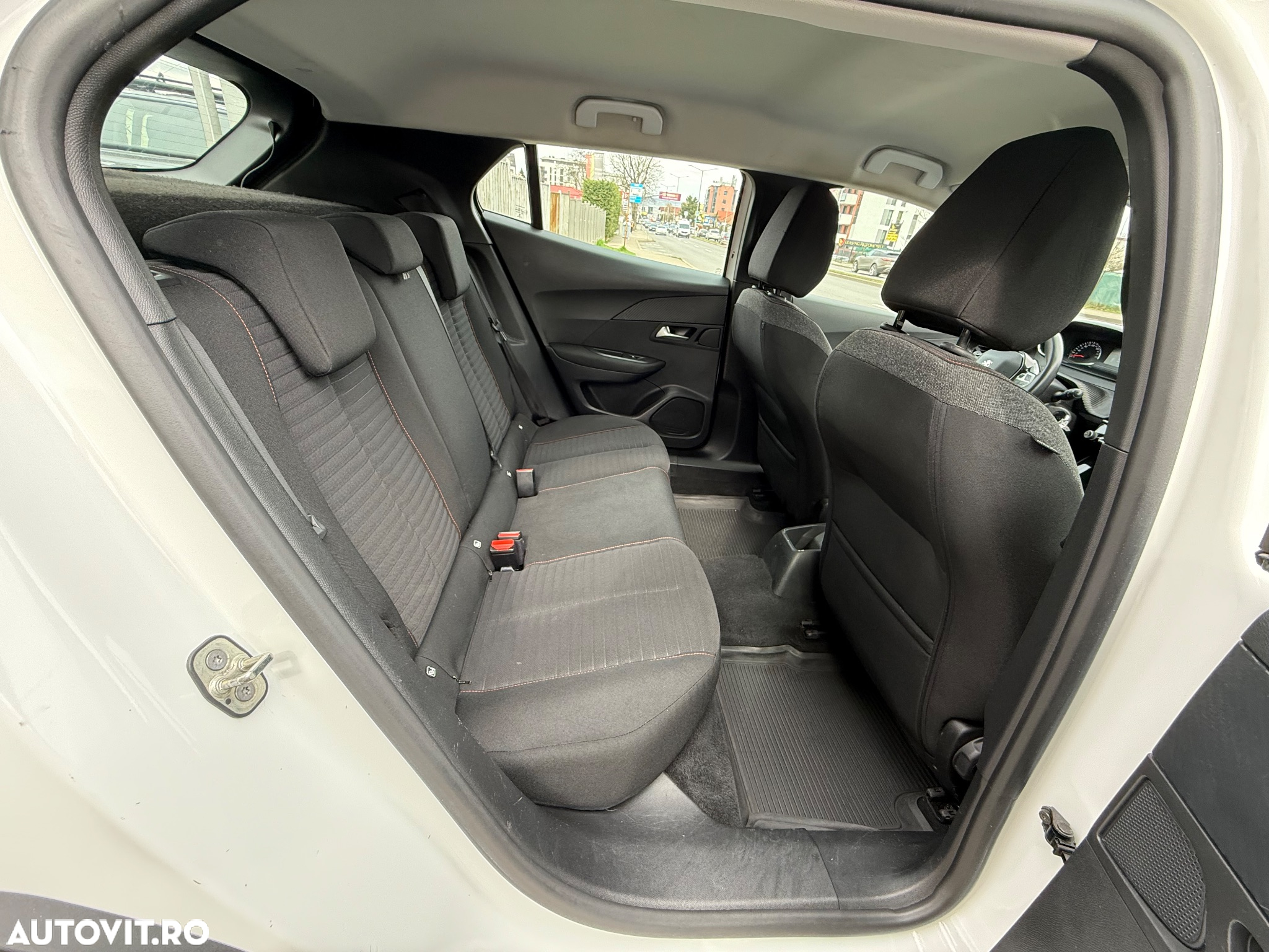 Peugeot 2008 1.5 BlueHDI STT Active - 14