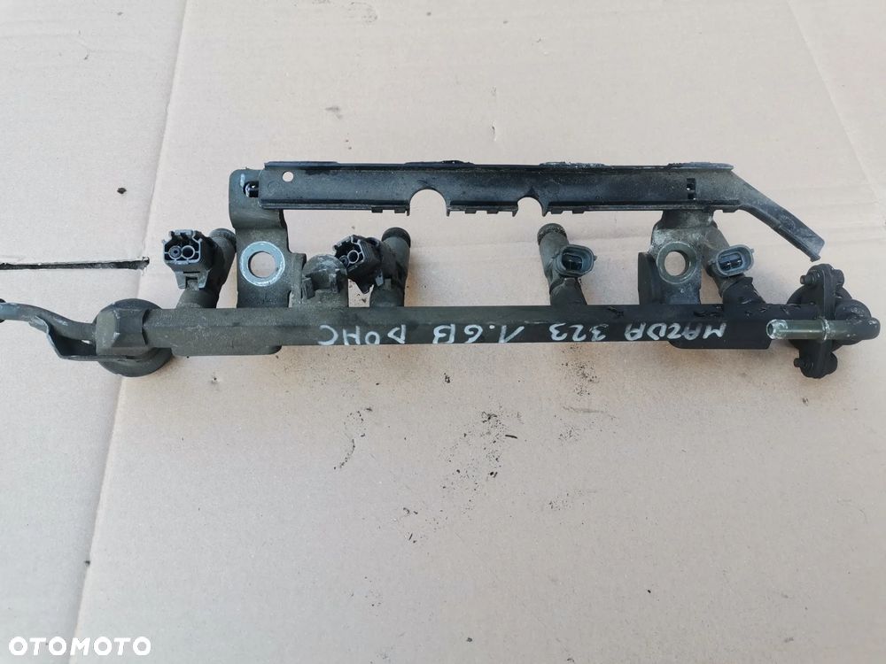 LISTWA WTRYSKOWA MAZDA 323 1.6 B DOHC - 3