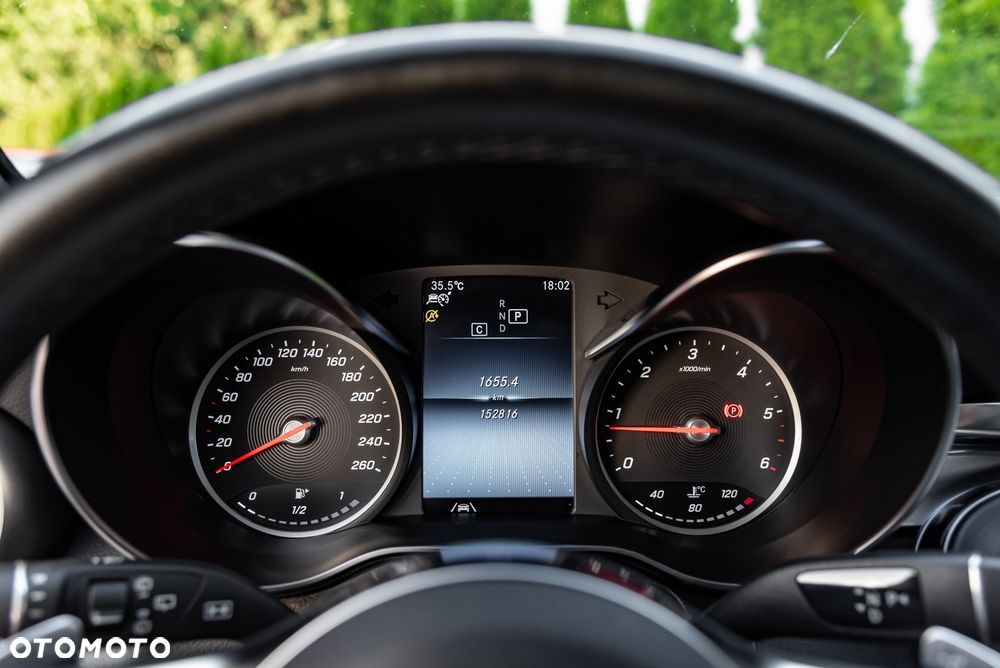 Mercedes-Benz GLC 220 d 4Matic 9G-TRONIC AMG Line - 28