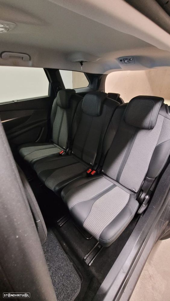 Peugeot 5008 1.2 PureTech Allure Pack EAT8 - 11